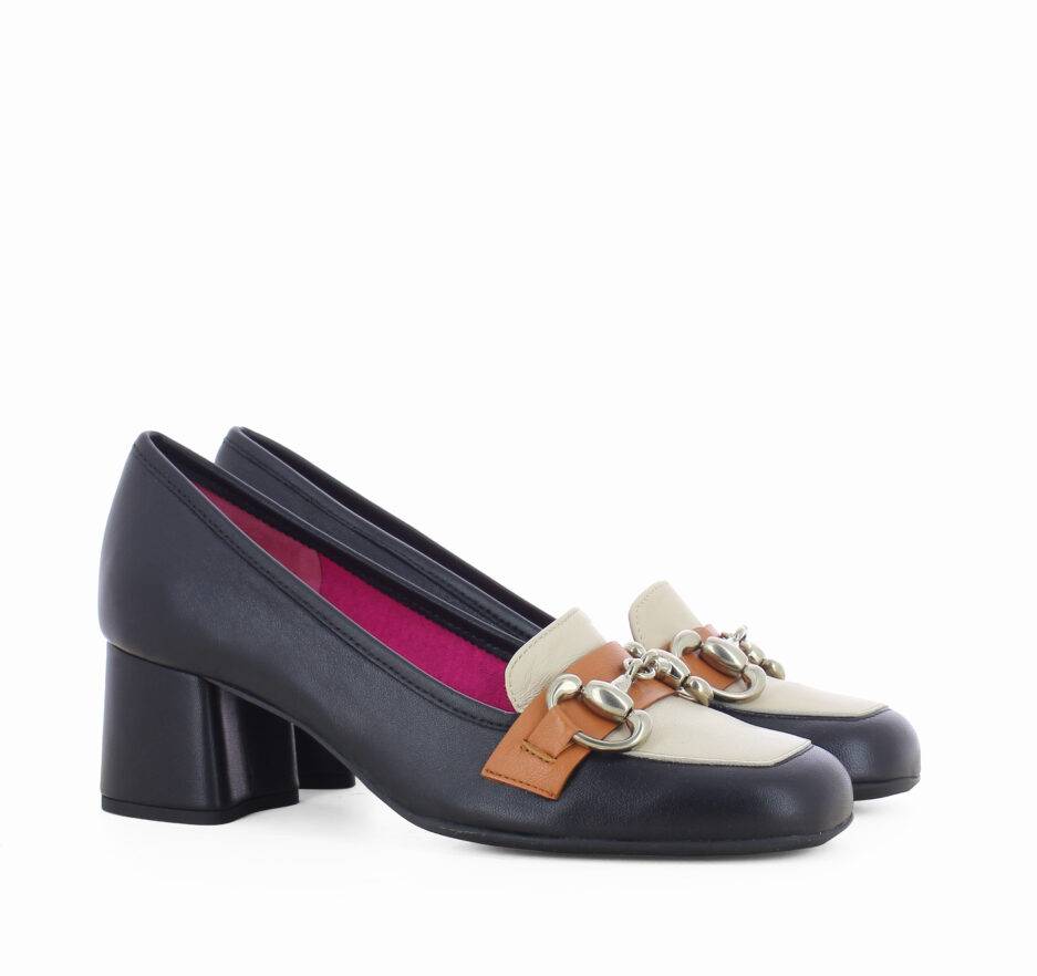 Le Babe MOCASSINI IN NAPPA NERA In Saldo
