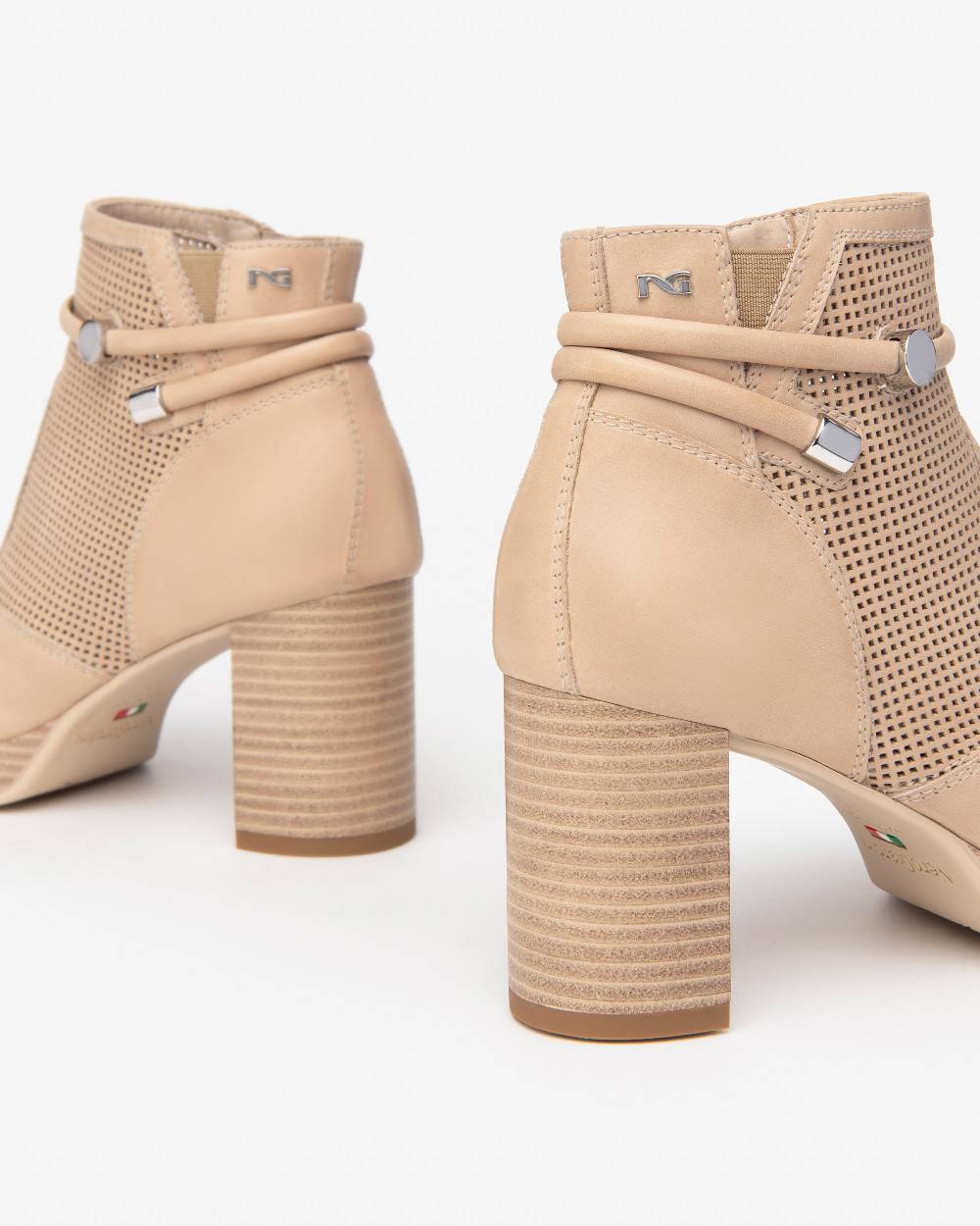 NeroGiardini Art. E409730D Saldi