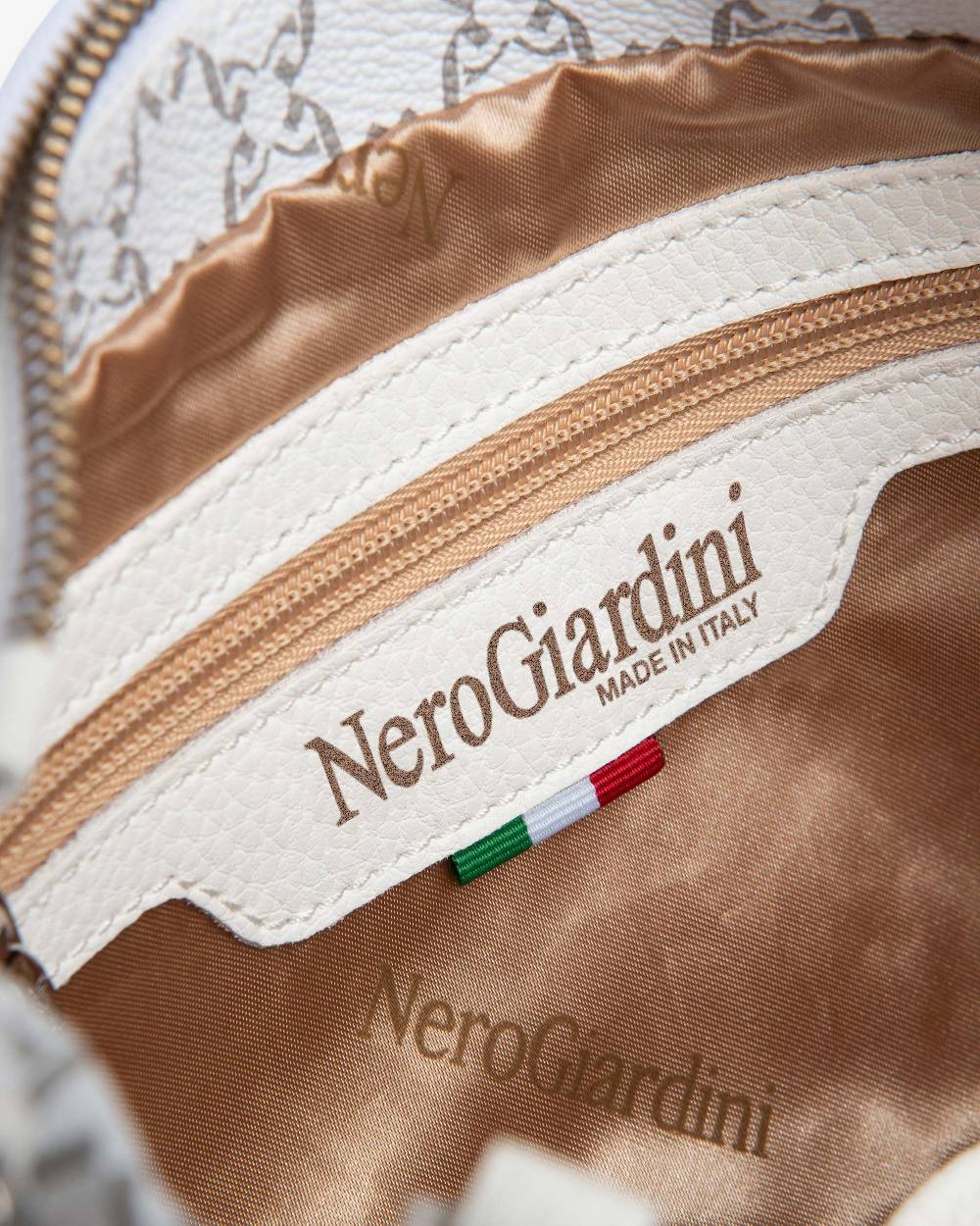 NeroGiardini Art. E443741D In Vendita