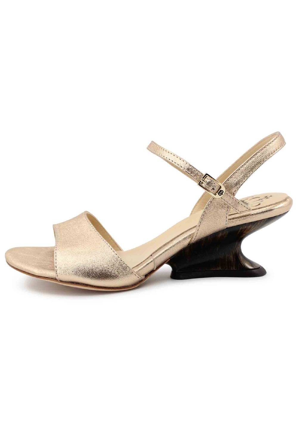 L'ARIANNA Sandali donna in pelle laminata nude con zeppa bassa Enormi risparmi