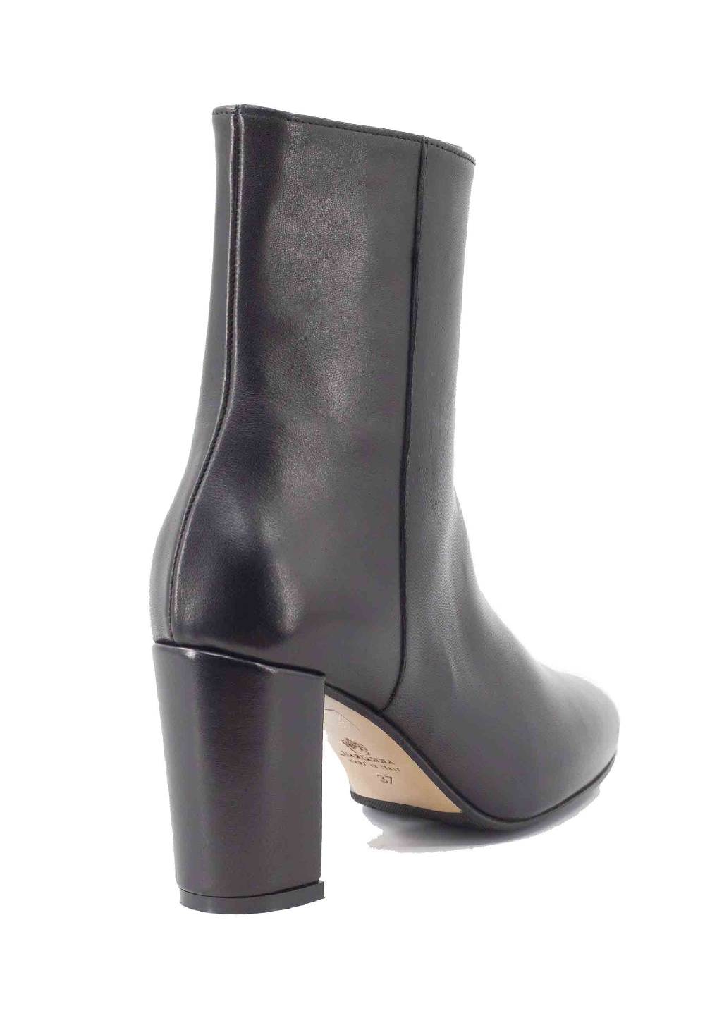 L'ARIANNA Stivaletti TR1692/G in pelle nera Cyber Monday