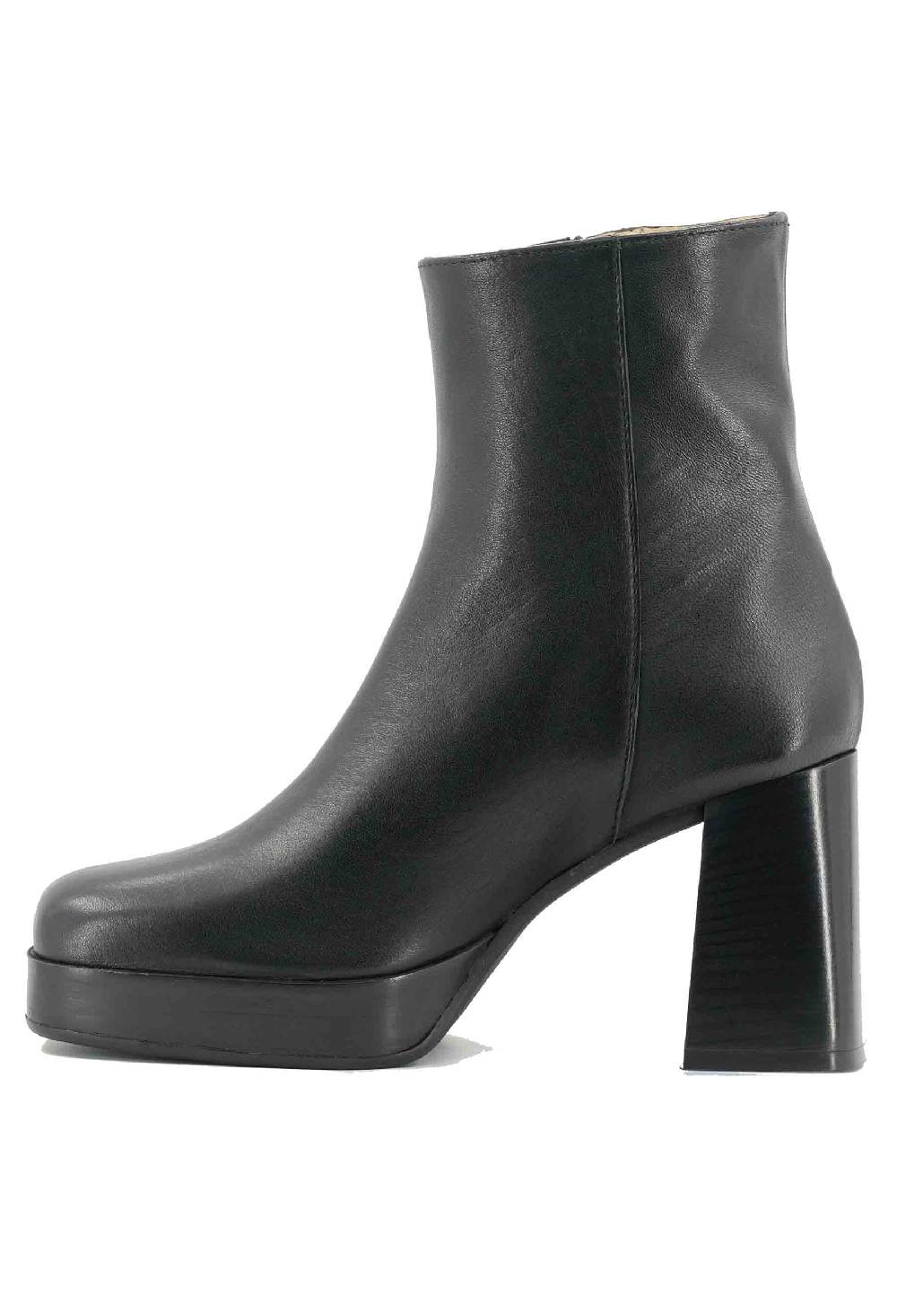 L'ARIANNA Stivaletti TR1665 in pelle nera con tacco alto e plateau con zip esterna Offerta per la Festa della Mamma