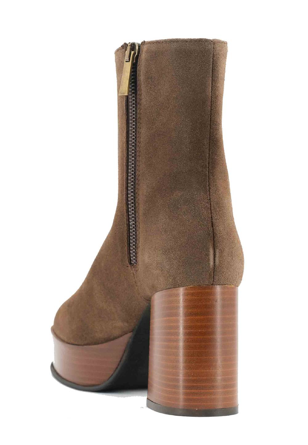 L'ARIANNA Stivaletti TR1556 in camsocio taupe con tacco alto e plateau con zip laterale di chiusura Offerta Anniversario