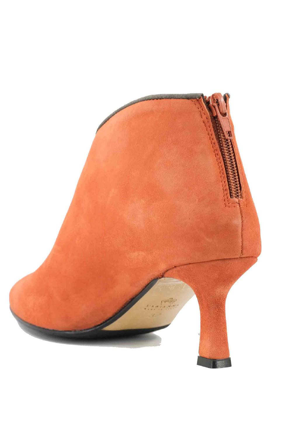 L'ARIANNA Stivaletti TR1662/RT in camoscio arancione con zip posteriore Liquidazione