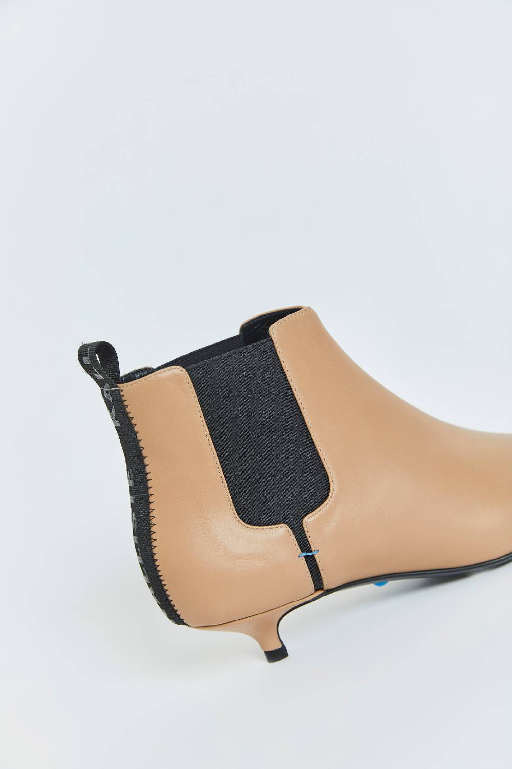 Kalliste K30 KITTEN HEEL BOOTS CAMEL Vendita Calda