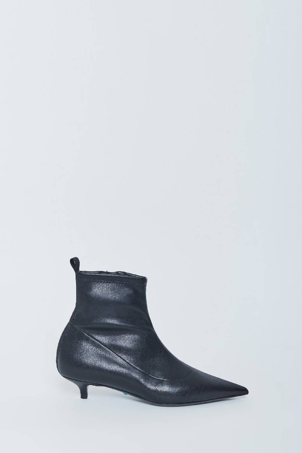 Kalliste K30 KITTEN HEEL BOOTS BLACK