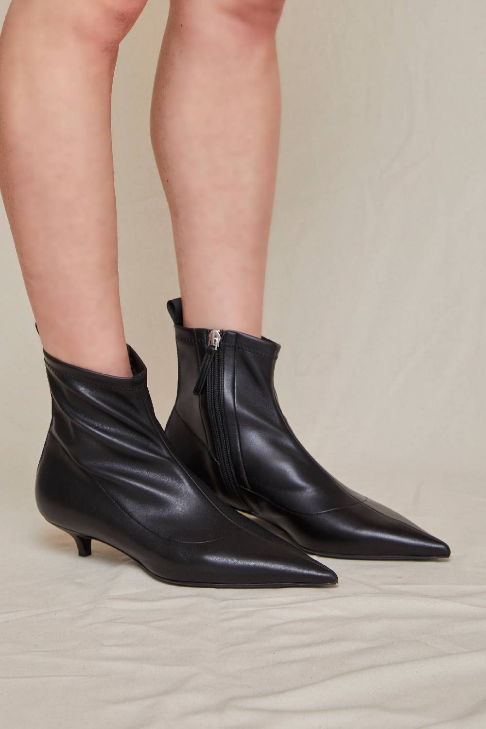 Kalliste K30 KITTEN HEEL BOOTS BLACK Acquista Ora
