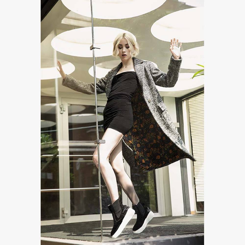 Laura Bellariva Urban chic tennis con catena Moda