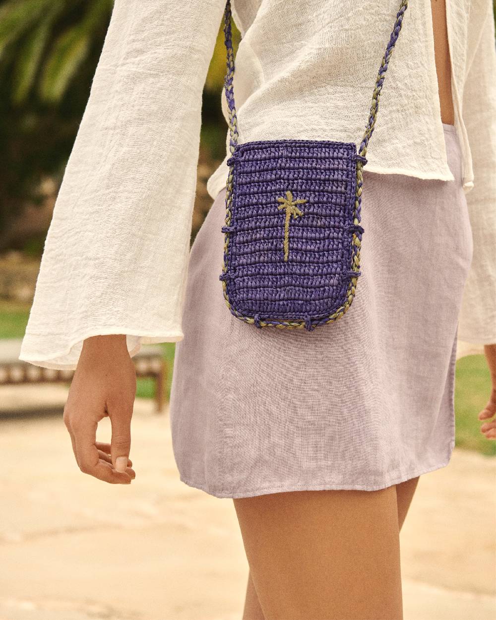 Manebí Raffia Phone Case - Summer Purple With Mineral Green Palm In Saldo