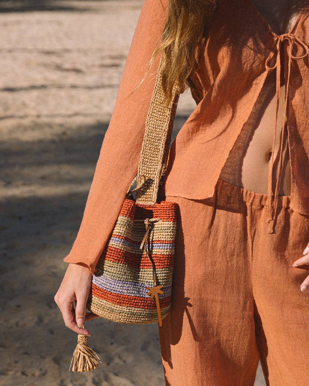Manebí Raffia Beach Bucket - Rust Tan Mineral Green Summer Purple Stripes Soddisfazione Garantita