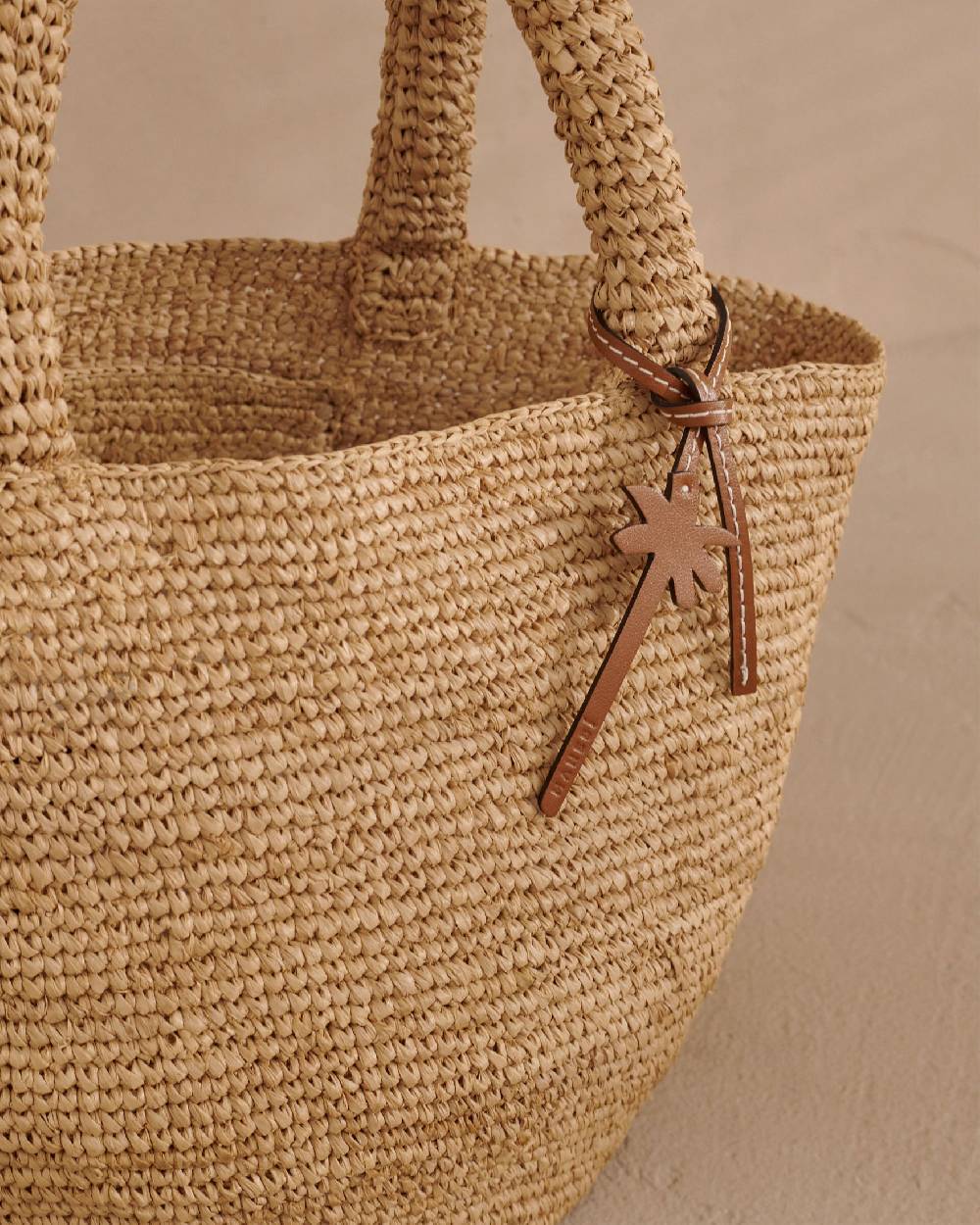 Manebí Raffia Summer Bag Medium - Palm Leather Tag Tan Novità