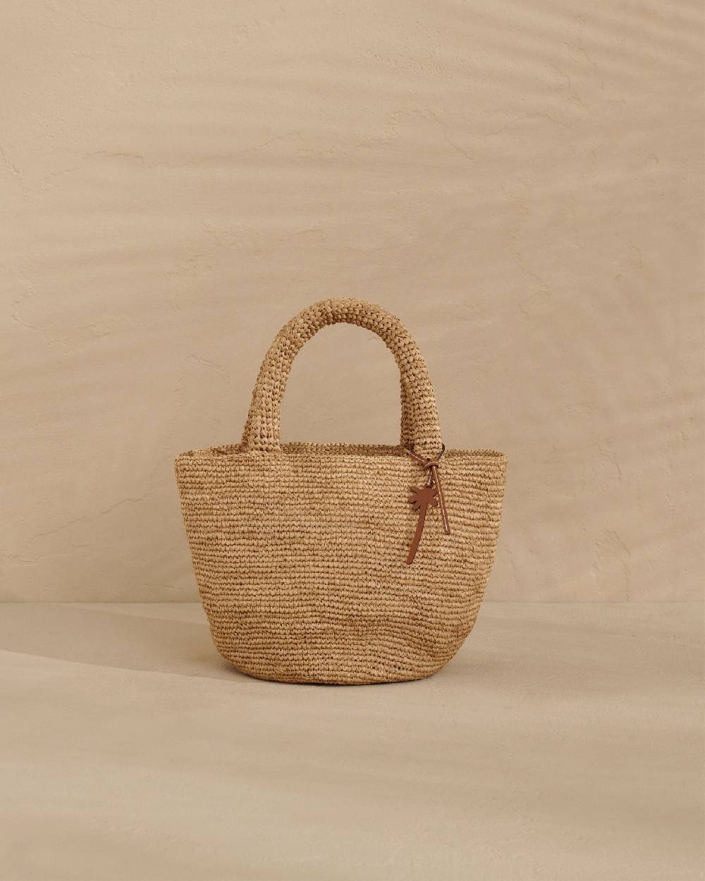 Manebí Raffia Summer Bag Medium - Palm Leather Tag Tan Novità