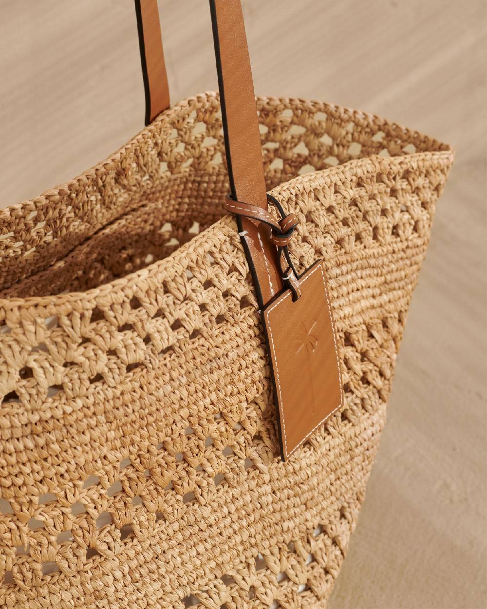 Manebí Weaving Raffia \u0026 Leather Basket Bag - Leather Tag Saldi