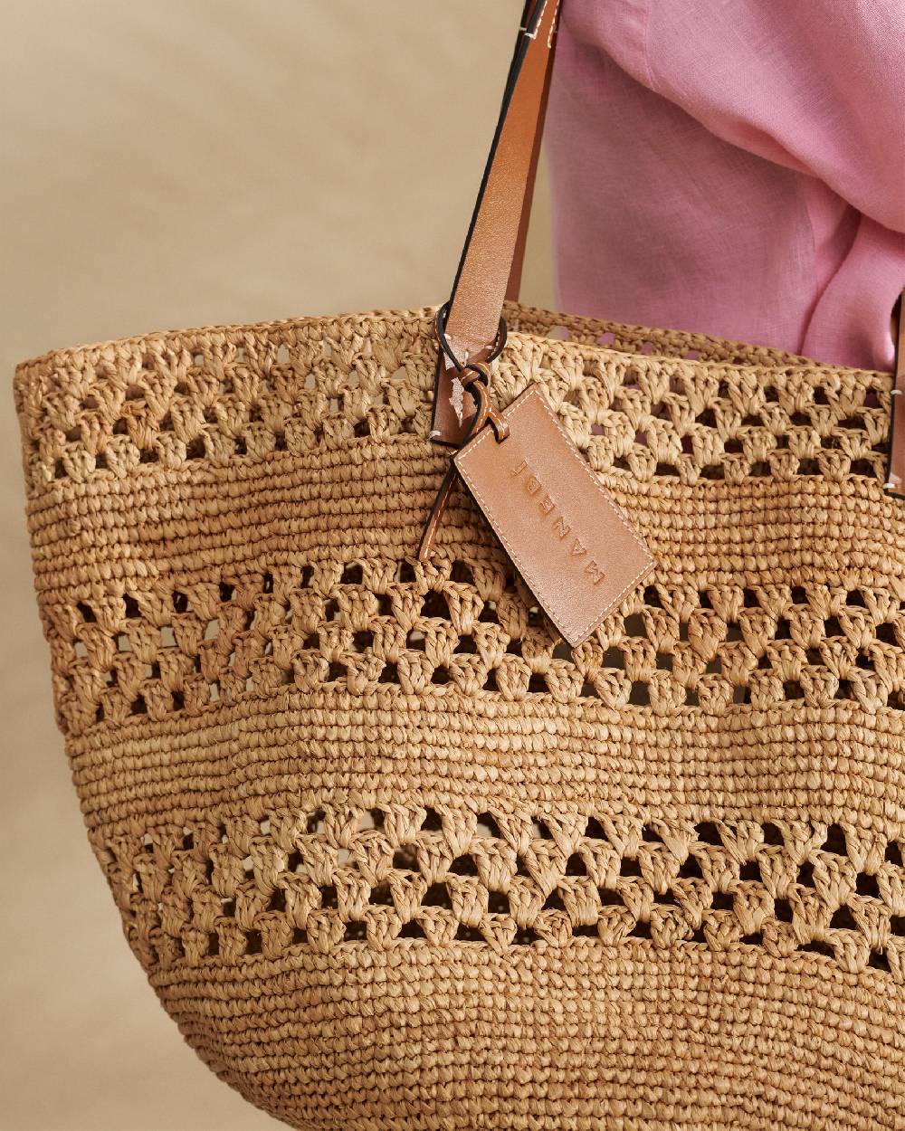 Manebí Weaving Raffia \u0026 Leather Basket Bag - Leather Tag Saldi