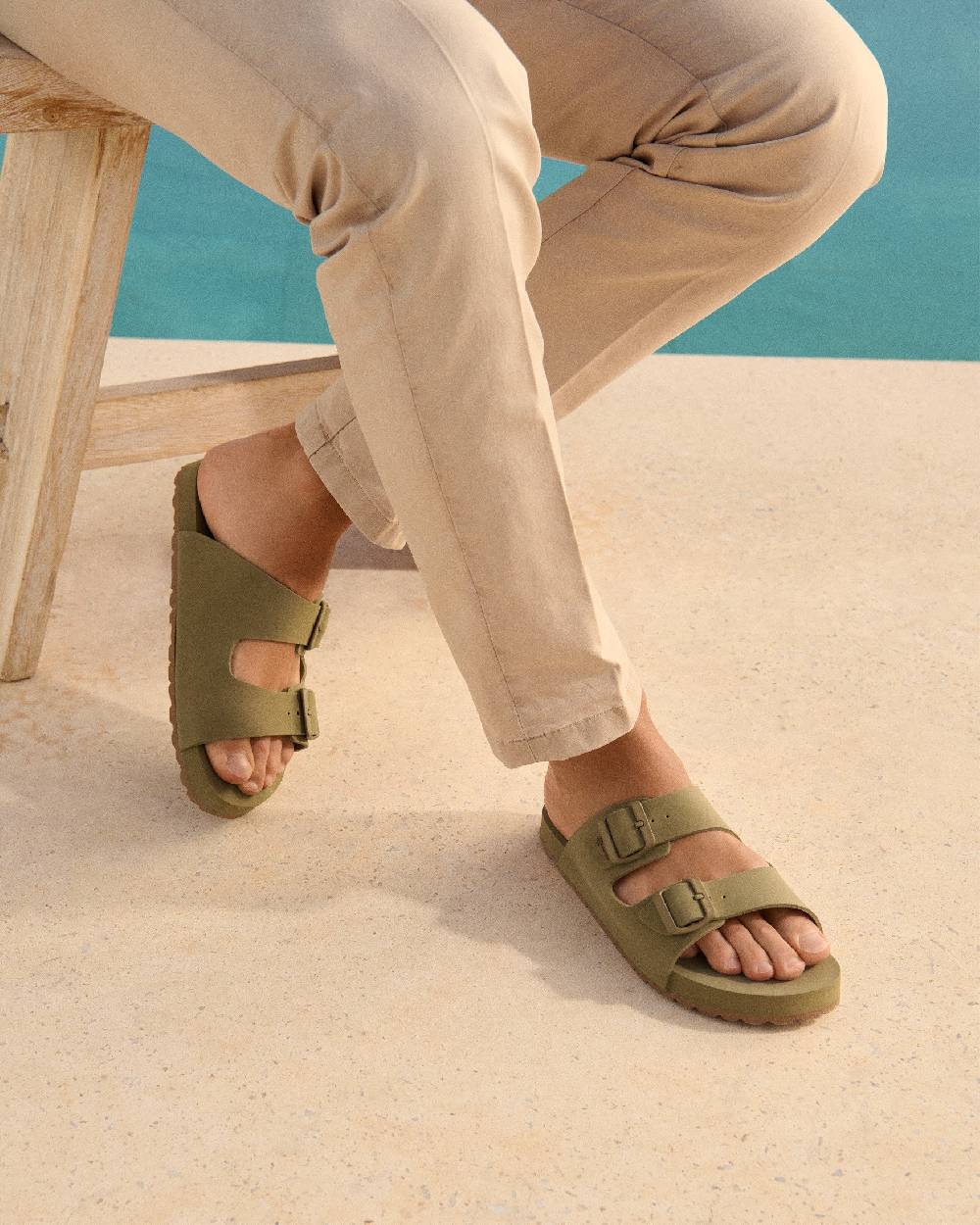 Manebí Eva Swim Sandals - Honolulu Kaki Green Presa
