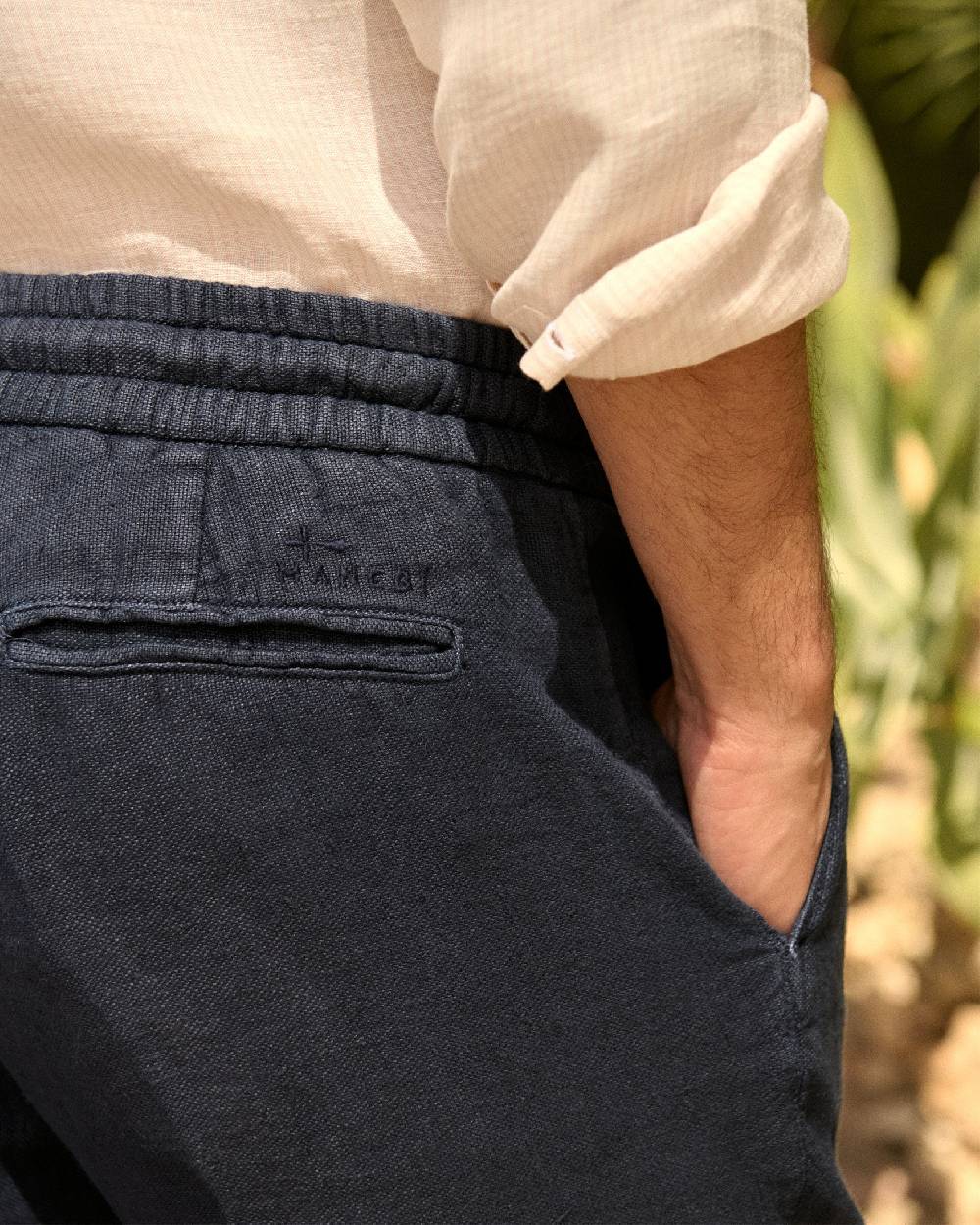 Manebí Woven Linen Santa Barbara Trousers - Night Blue Nuovo