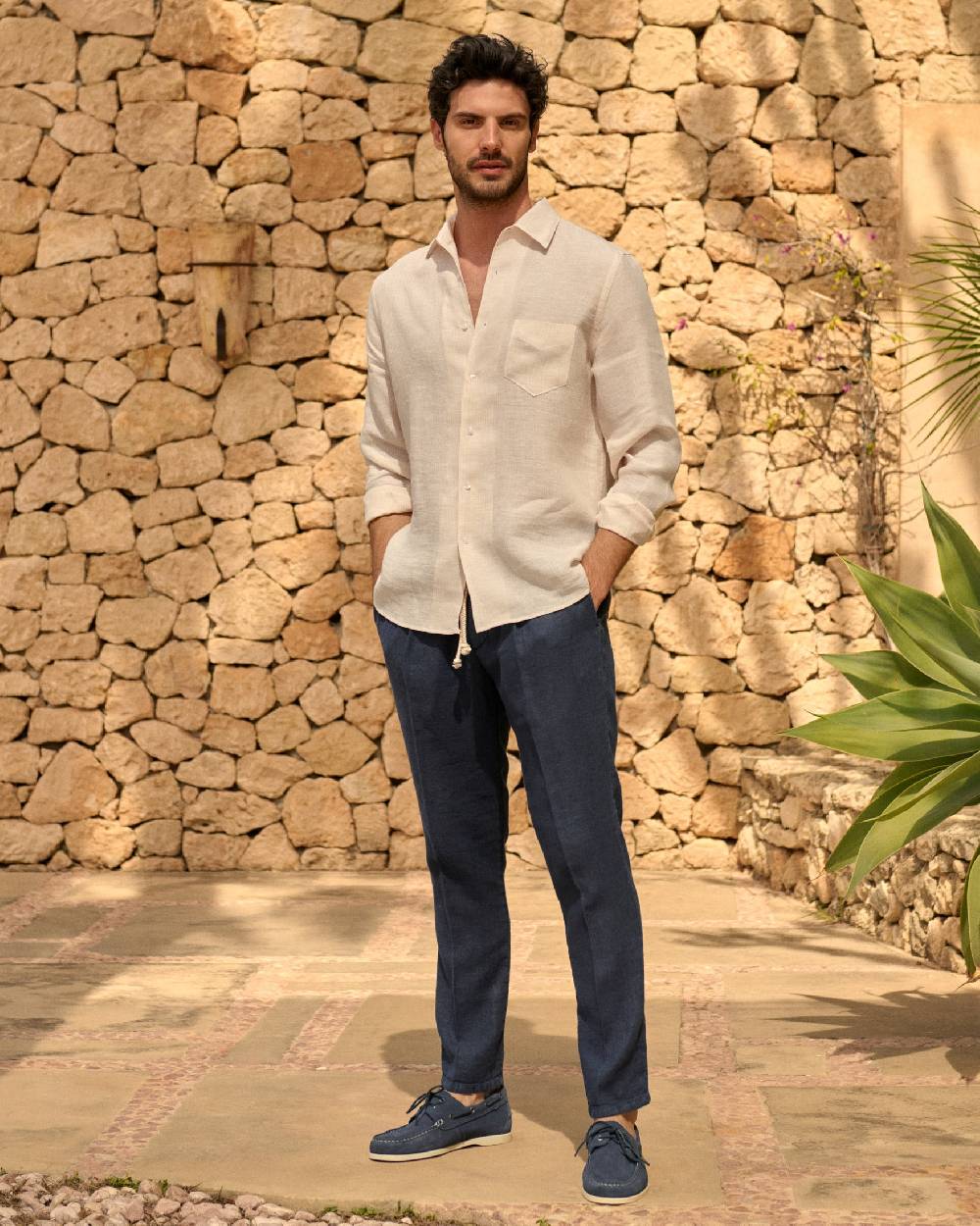 Manebí Woven Linen Santa Barbara Trousers - Night Blue Nuovo