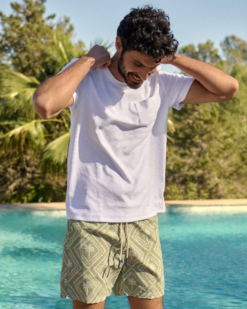 Manebí Organic Terry Cotton Emilio T-Shirt - Embroidered Palm White Offerte