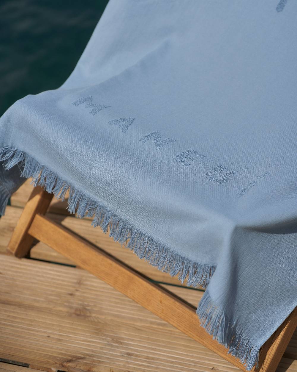 Manebí Jaquard Beach Towel - Embroidered Palm With Palm \u0026 Logo Indigo 2025
