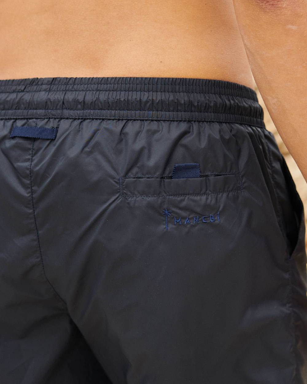 Manebí Solid Color Swim Shorts - Recycled Ultra Light Night Blue In Vendita