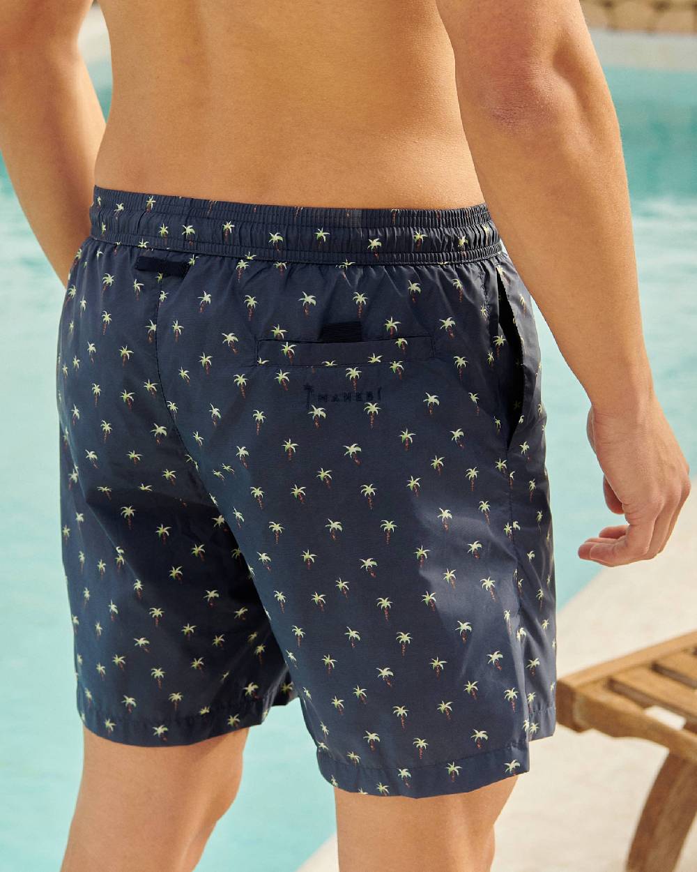 Manebí Printed Palms Swim Shorts - Recycled Ultra Light Blue Palms Watercolors Vendita Calda