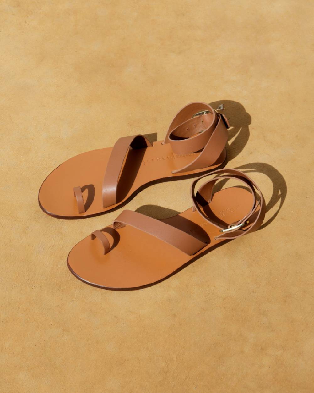 Manebí Sandali Chloe Stile Gladiatore in Pelle - Tan In Saldo