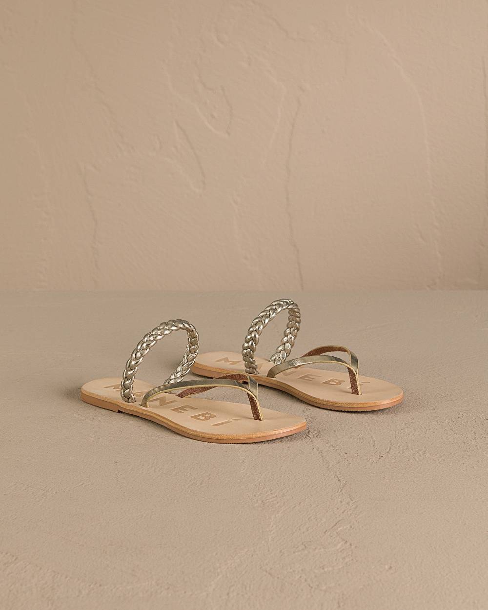 Manebí Leather Braid Thong Sandals - Platinum Qualità