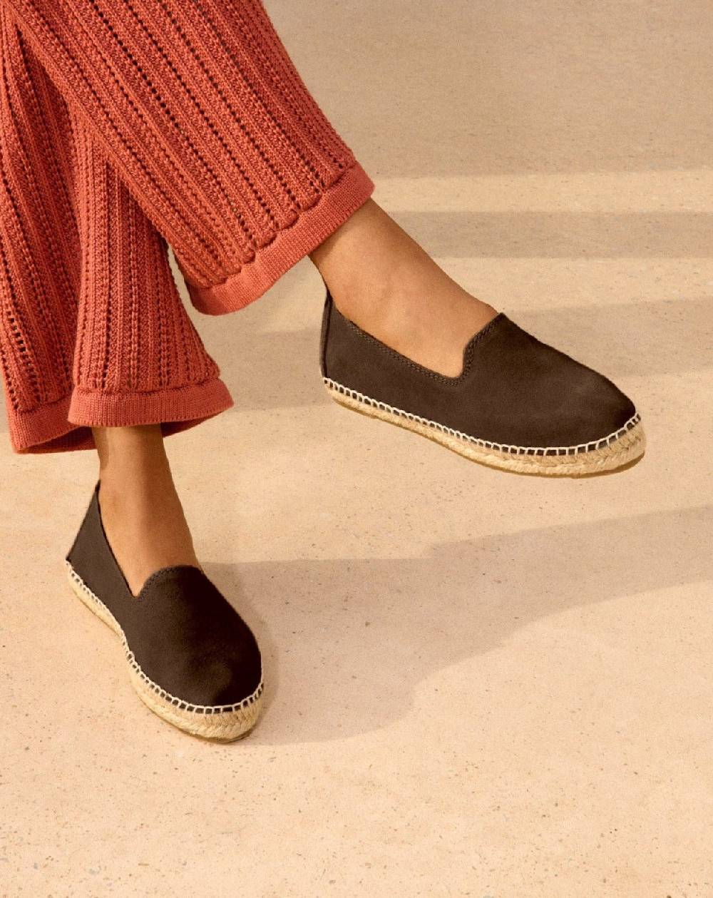 Manebí Suede Flat Espadrilles - Cocoa Black Friday Prezzi
