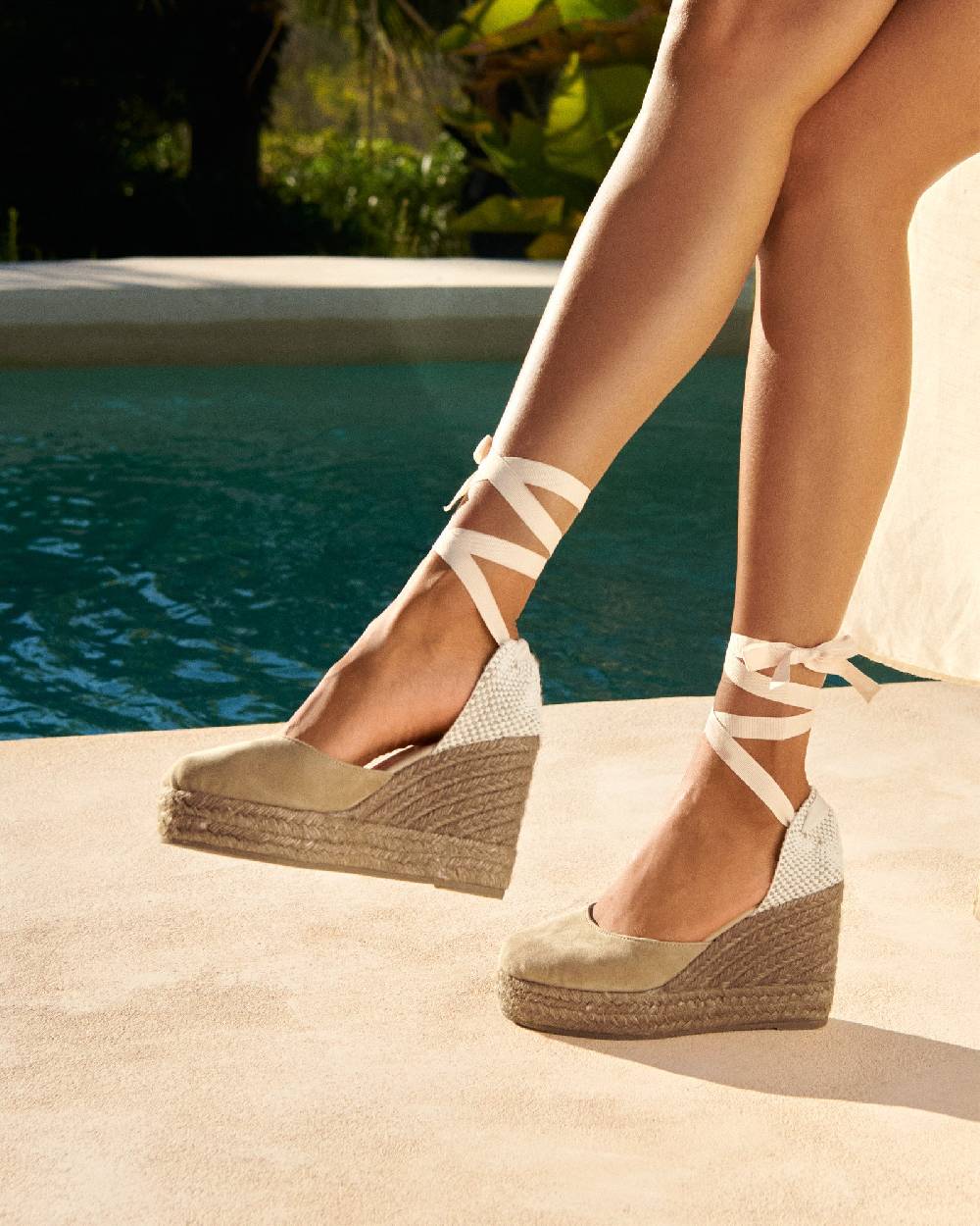 Manebí Soft Suede Wedge Espadrilles - Hamptons Vintage Taupe On Tone Offerta
