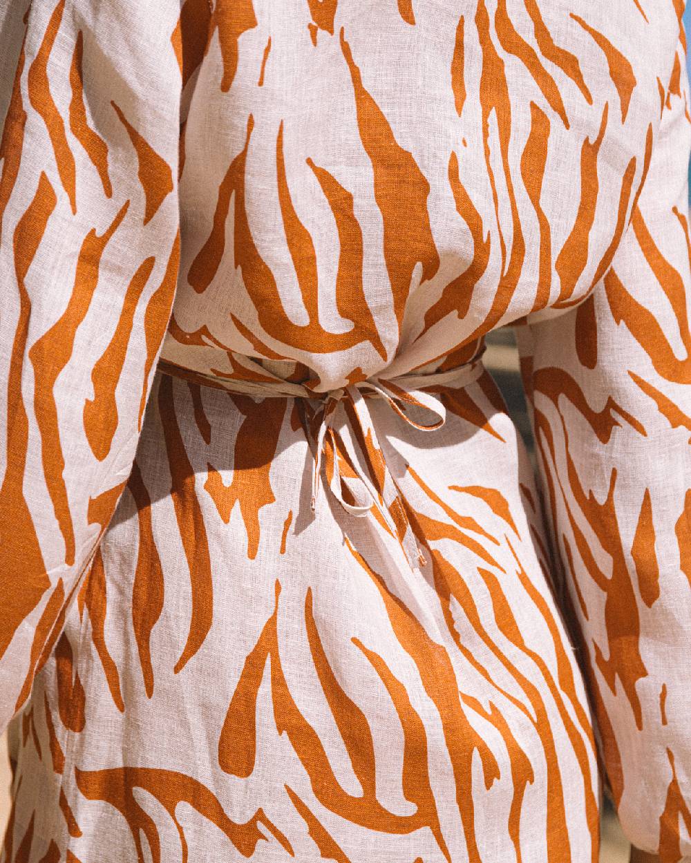 Manebí Printed Linen Caracas Dress - Eggnog \u0026 Orange Rust Zebra In Linea