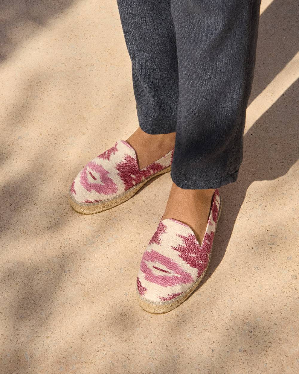 Manebí Dyed Cotton Espadrilles - Pink And White Ikat Economico