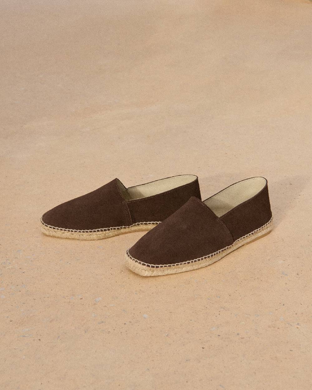 Manebí Suede Square Toe Espadrilles - Cocoa Offerte