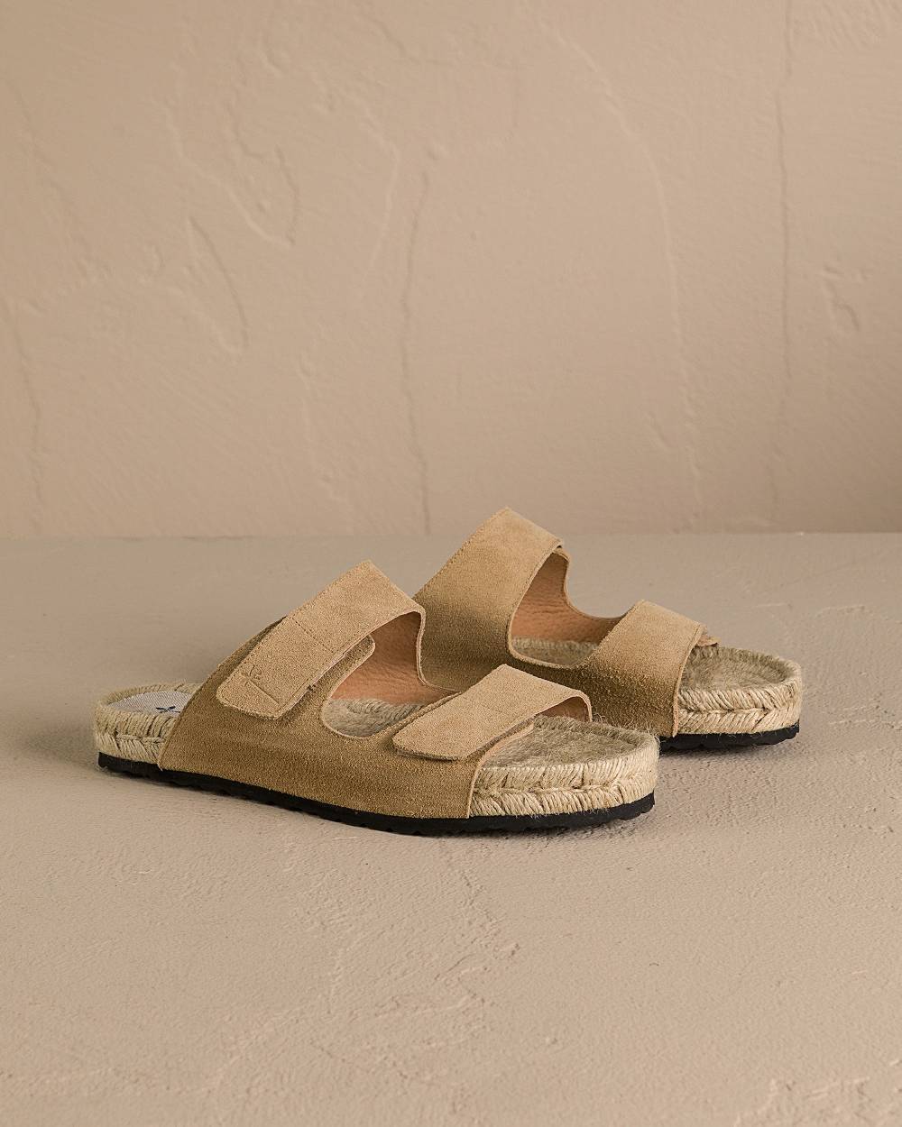 Manebí Suede Strap Nordic Sandals - Washed Beige Moda