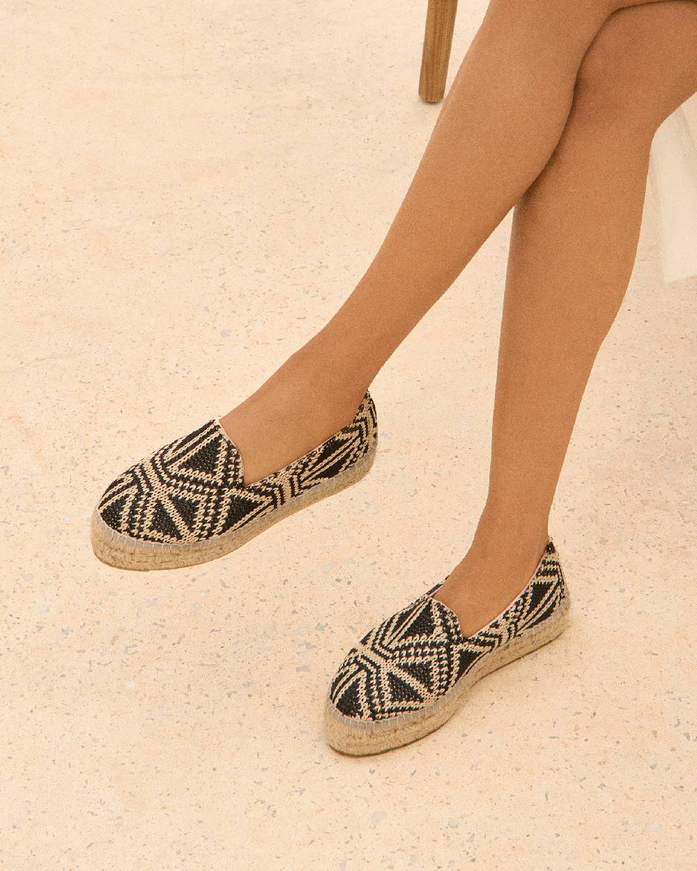 Manebí Raffia Pattern Double Sole Espadrilles - Yucatán Black Triangles On Natural Sottocosto