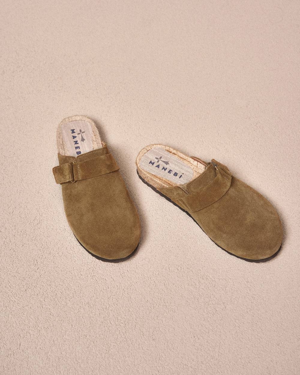 Manebí Suede Clog Mules - Hamptons Kaki Green Promozione Limitata