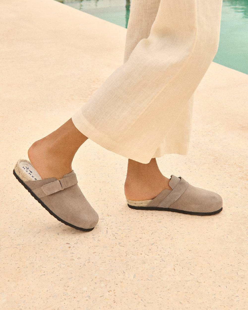 Manebí Suede Clog Mules - Hamptons Coco Brown Sottocosto