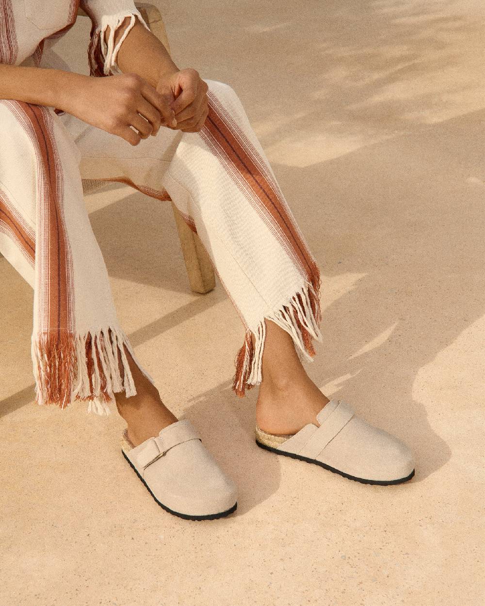 Manebí Suede Clog - Mules Champagne Beige Affare Del Giorno