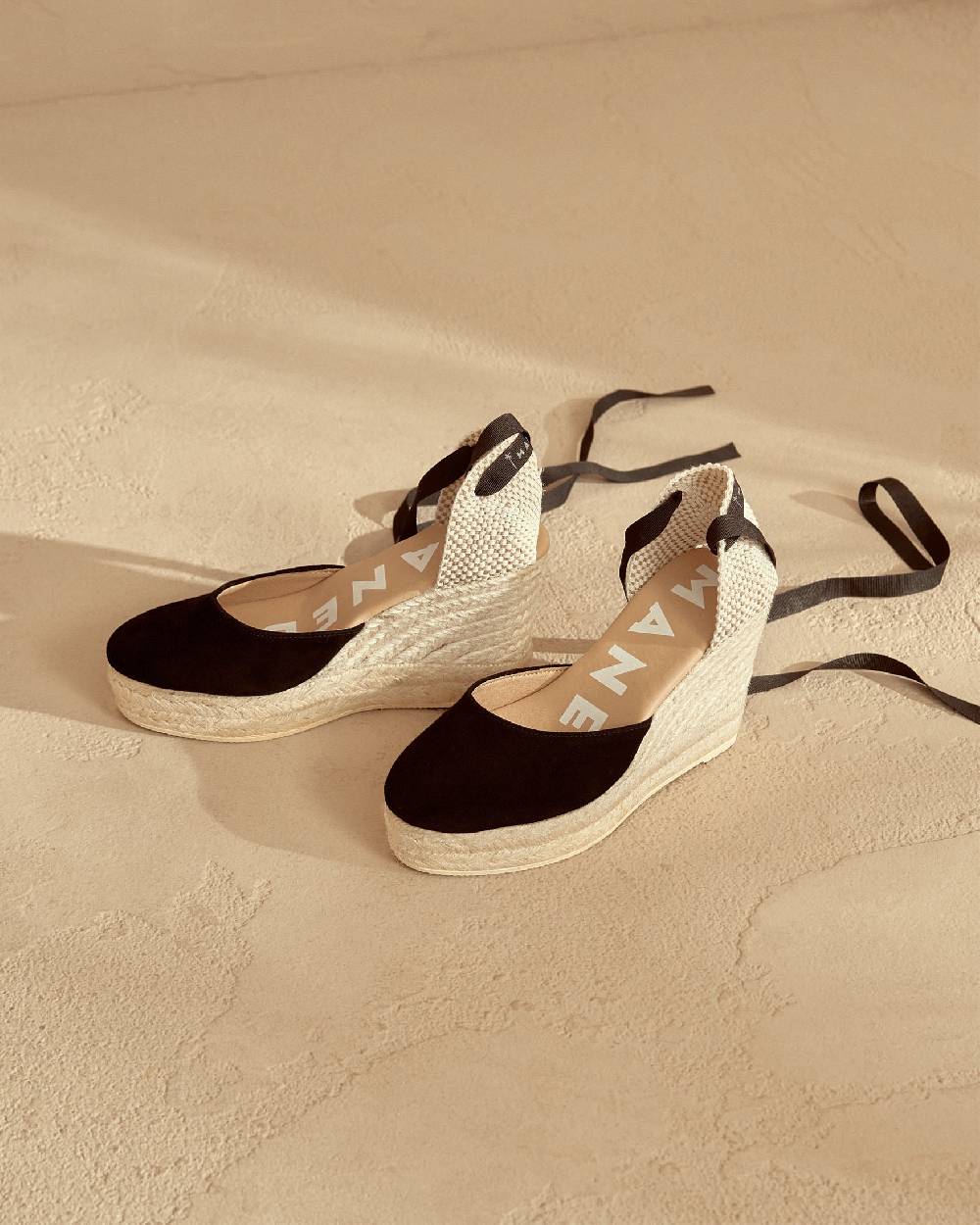 Manebí Soft Suede Wedge Espadrilles - Hamptons Black Negozio online di fabbrica