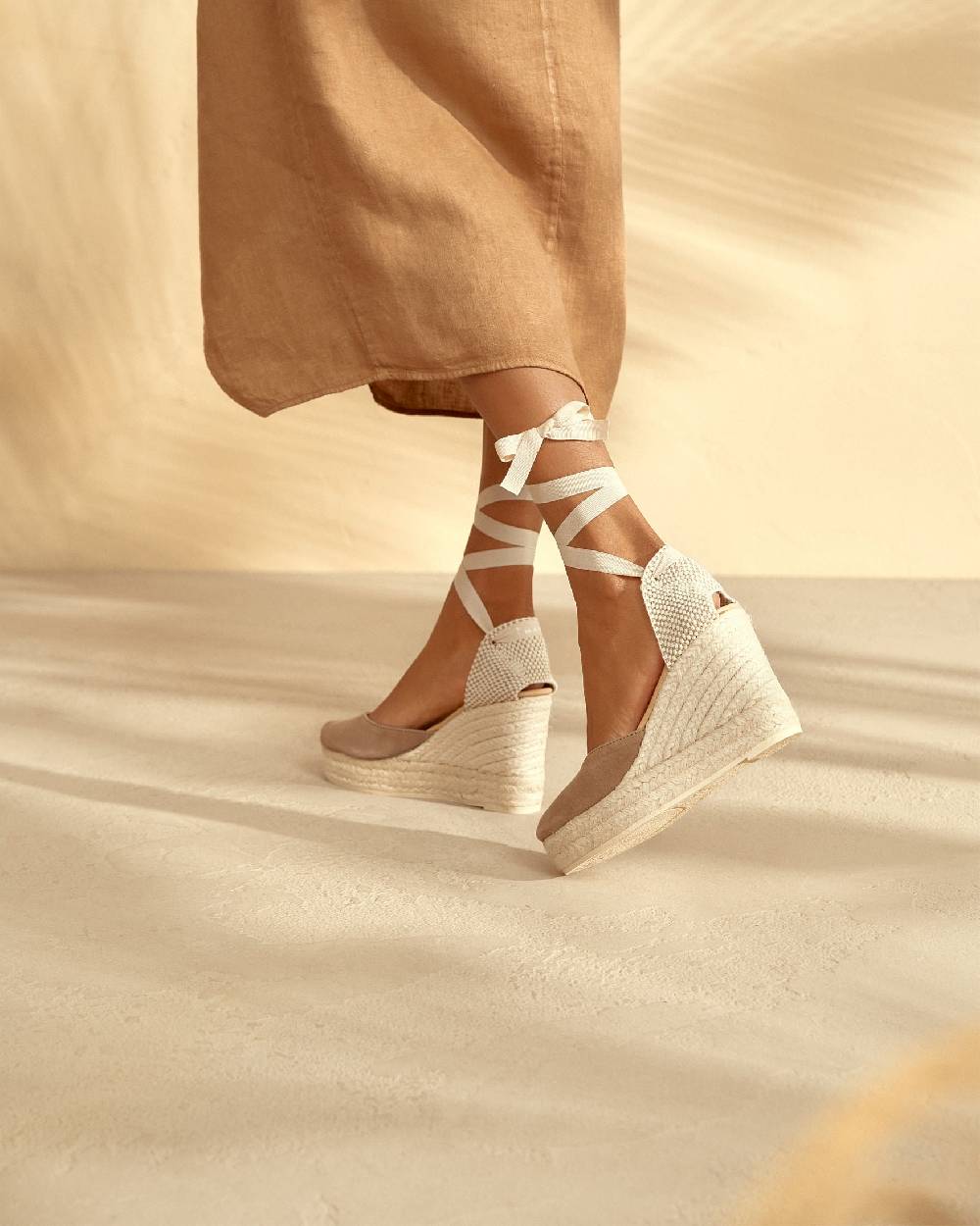 Manebí Soft Suede Wedge Espadrilles - Hamptons Vintage Taupe 2025