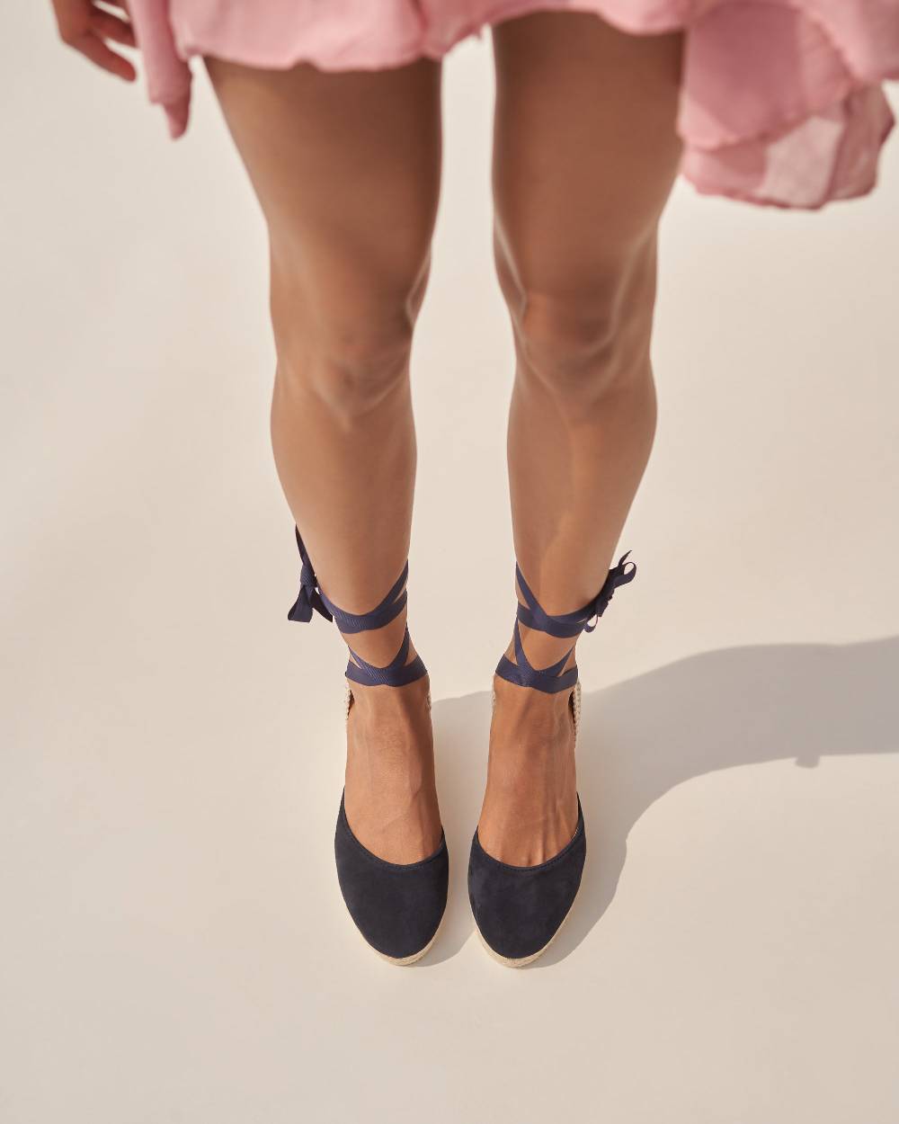 Manebí Soft Suede Low Wedge Espadrilles - Hamptons Patriot Blue Vendita