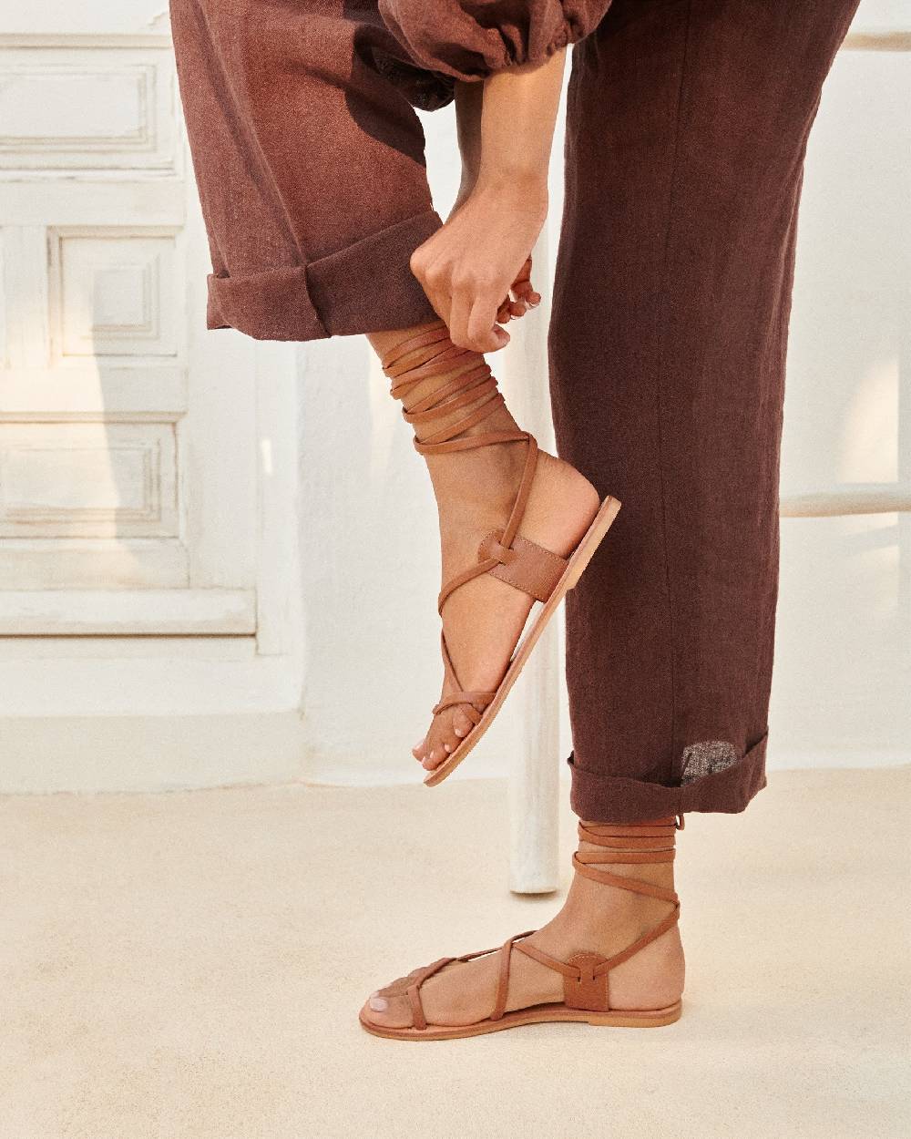Manebí St. Tropez Leather Sandals - Tie-Up Tan Acquista Ora