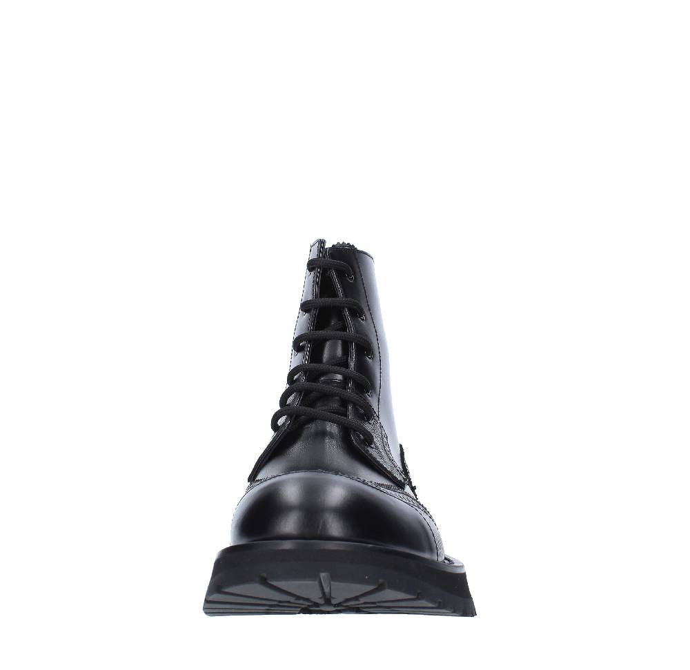 ALEXANDER MCQUEEN Stivaletti in pelle Moda