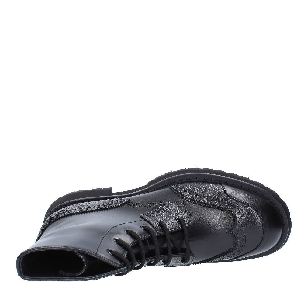 ALEXANDER MCQUEEN Stivaletti in pelle Moda