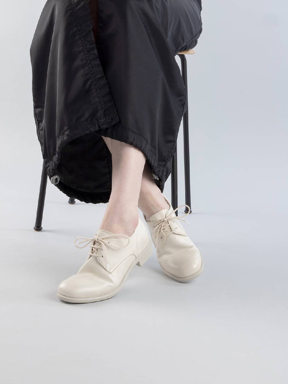 ﻿Officine Creative CALIXTE 064 Scarpe Derby in Pelle Nera Offerte