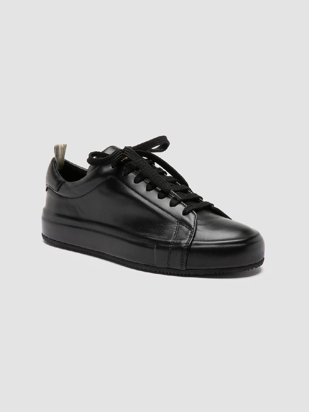Officine Creative EASY 101 Sneakers Basse in Pelle Nera In Saldo