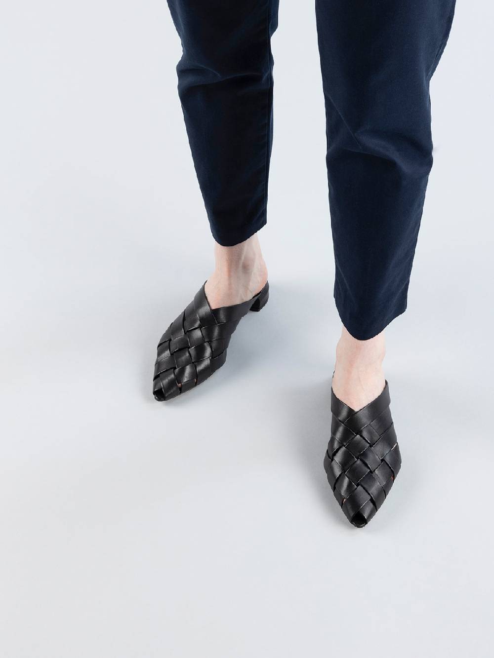 Officine Creative SAGE 105 Sandali Sabot in Pelle Marrone Offerte