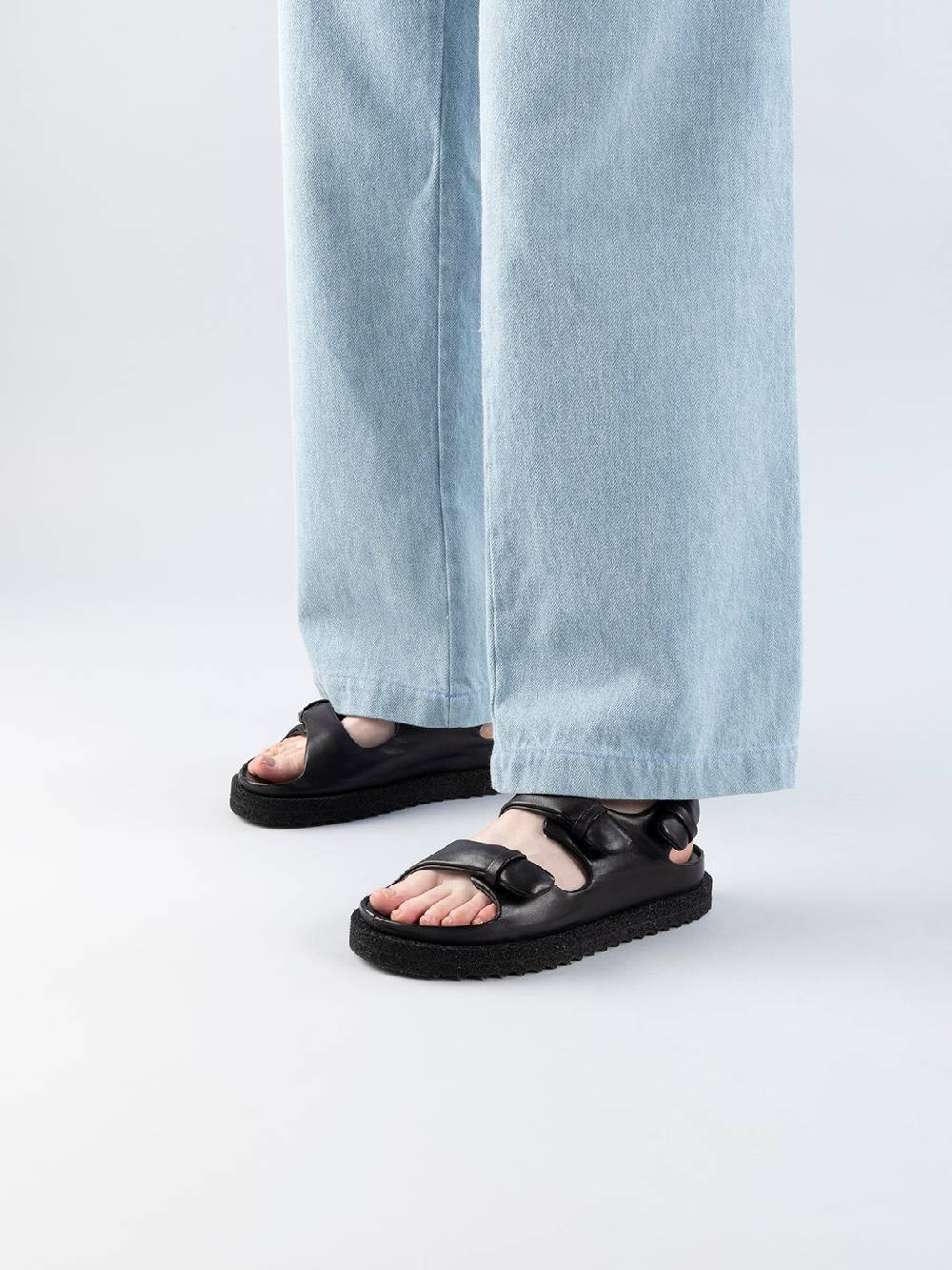 Officine Creative SANDS 102 Sandali Sling Back in Pelle Nera Hotsell