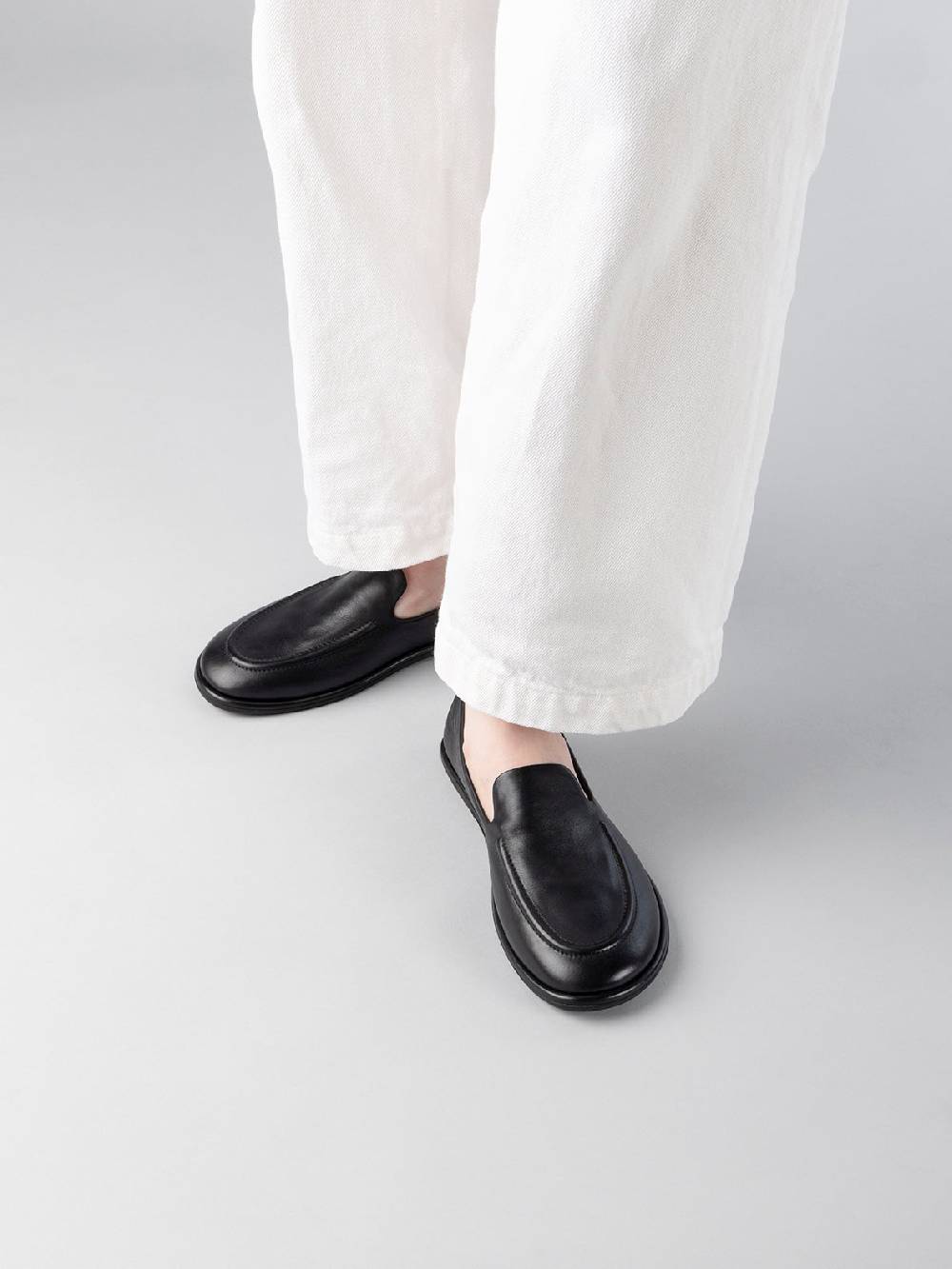 Officine Creative MIENNE 101 Mocassini in Pelle Nera 50% di sconto per tempo limitato