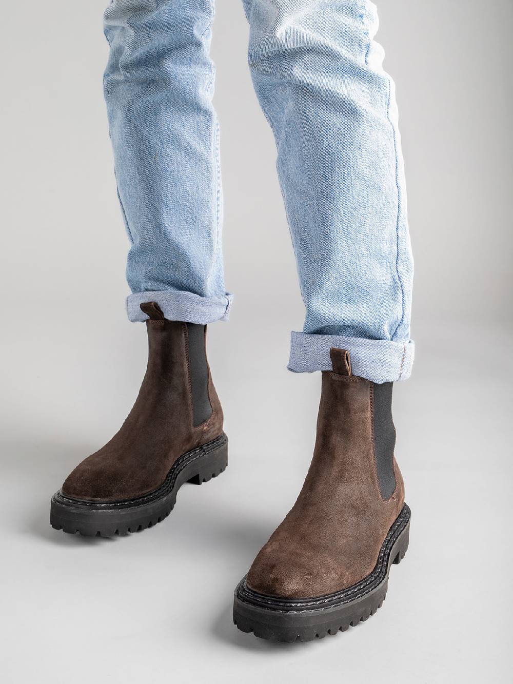 Officine Creative PISTOLS 003 Stivaletti Chelsea in Pelle Scamosciata Nera 50% di sconto con spedizione gratuita