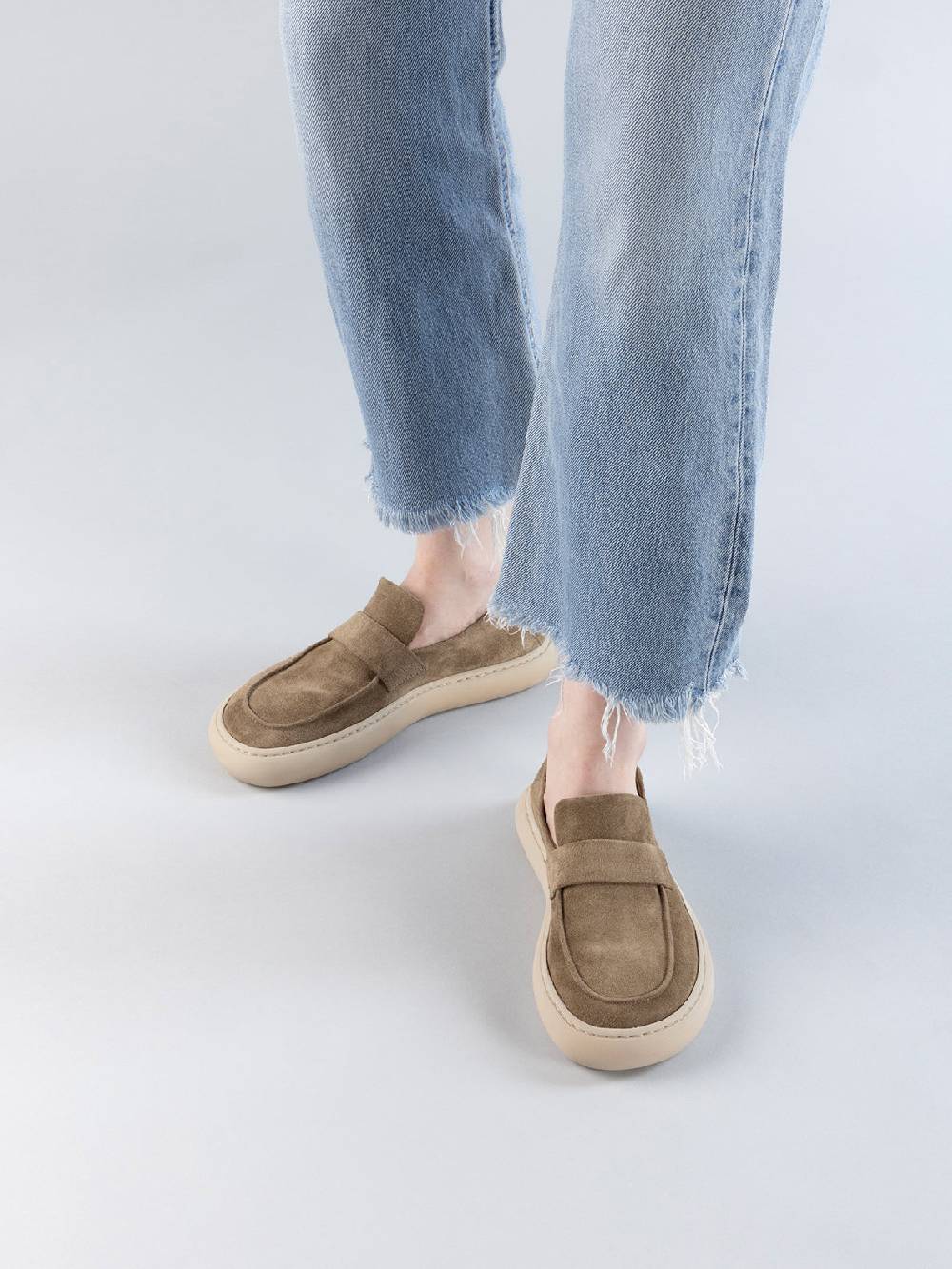Officine Creative DINGHY 101 Sneakers Basse in Pelle Scamosciata Tortora Flash Sale